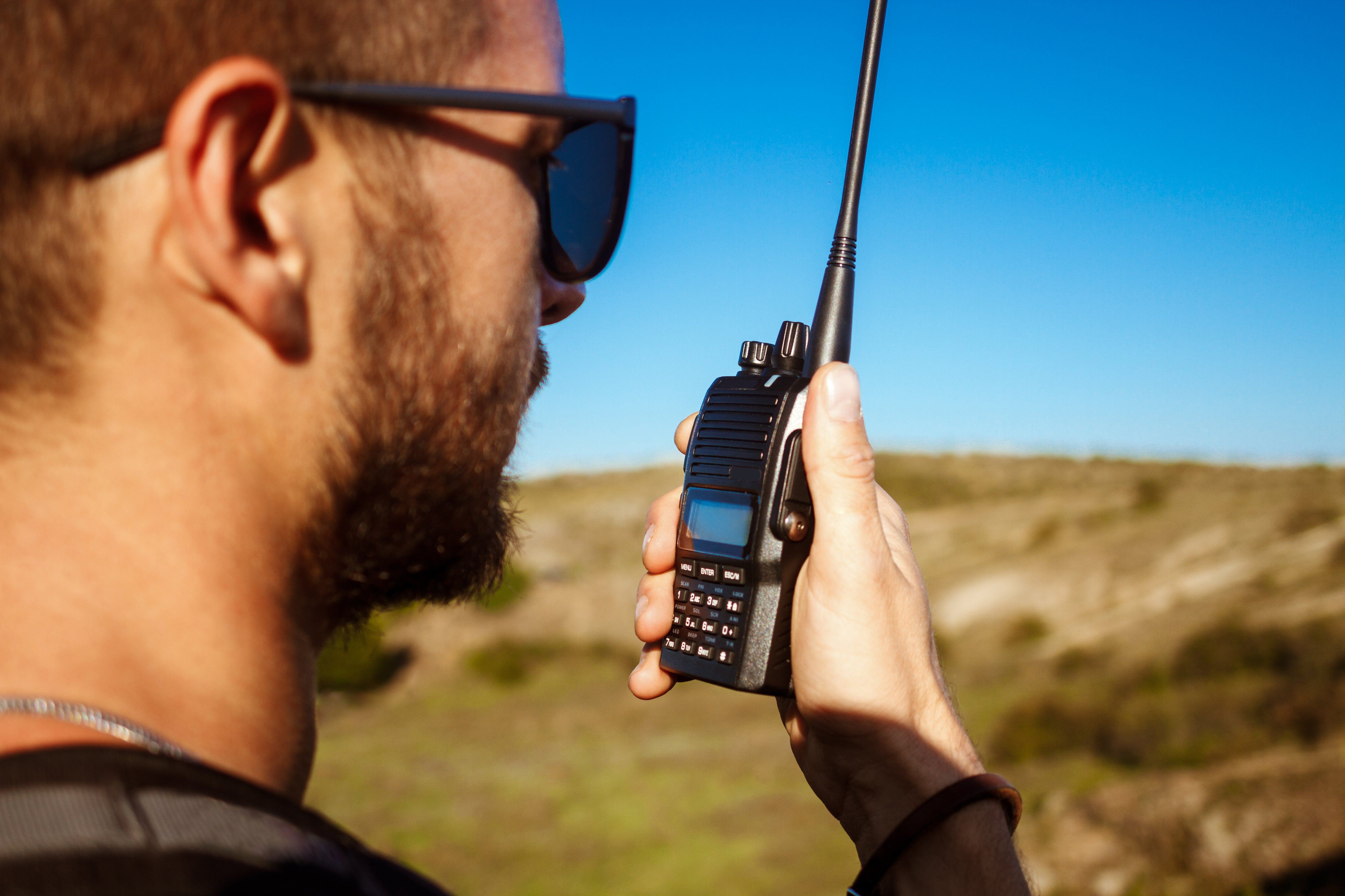 Emergency Survival Radios for Preppers: 2025 Guide – SOLDERSTICK
