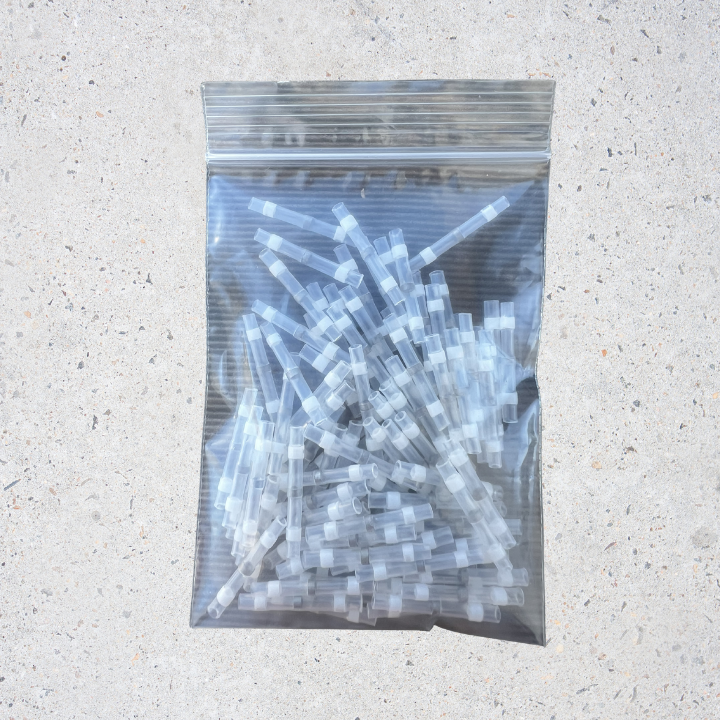 Bag of 100 white Solderstick solder seal connectors